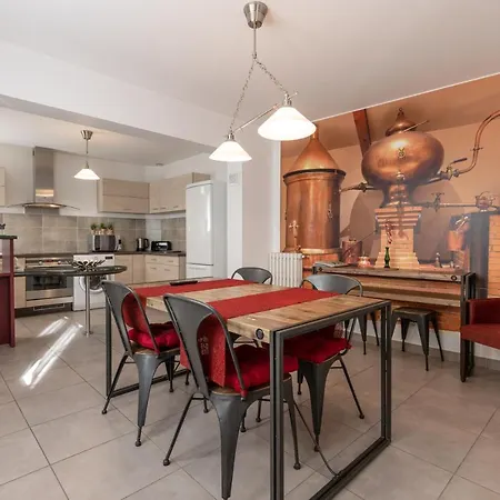 Maison De T5 Alambic Jonzac